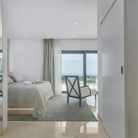 Gabrijela For 10 People Near Novigrad With 66 M2 Heated Pool And Sea View * Kaštelir