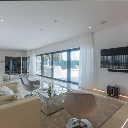 Villa Gabrijela For 10 People Near Novigrad With 66 M2 Heated Pool And Sea View Kaštelir
