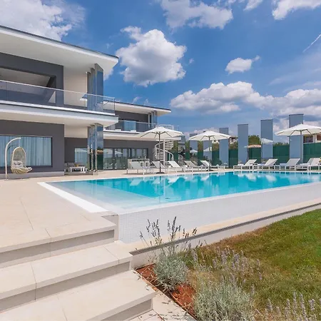 Gabrijela For 10 People Near Novigrad With 66 M2 Heated Pool And Sea View Villa Kaštelir
