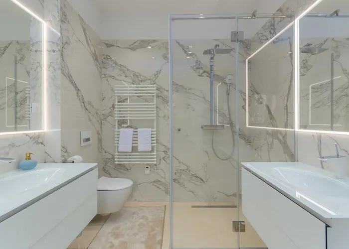 Gabrijela For 10 People Near Novigrad With 66 M2 Heated Pool And Sea View Villa *