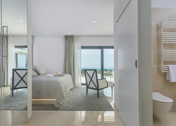 Gabrijela For 10 People Near Novigrad With 66 M2 Heated Pool And Sea View * Kaštelir