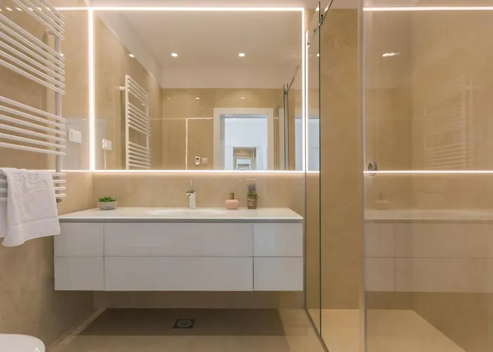 Gabrijela For 10 People Near Novigrad With 66 M2 Heated Pool And Sea View