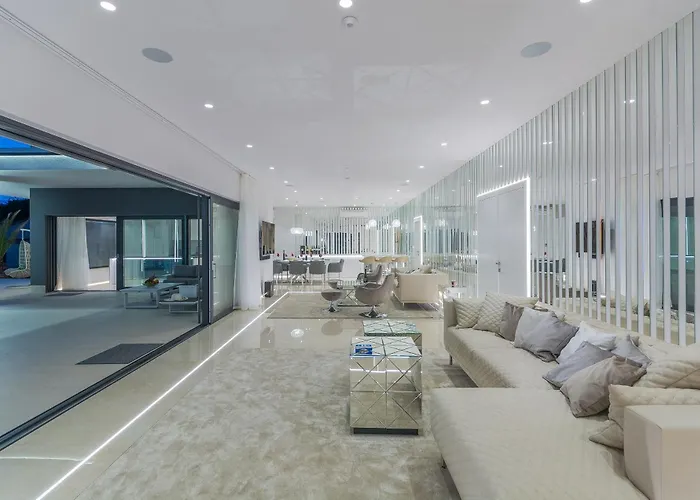 Gabrijela For 10 People Near Novigrad With 66 M2 Heated Pool And Sea View * Kaštelir