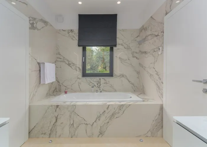 Gabrijela For 10 People Near Novigrad With 66 M2 Heated Pool And Sea View Villa