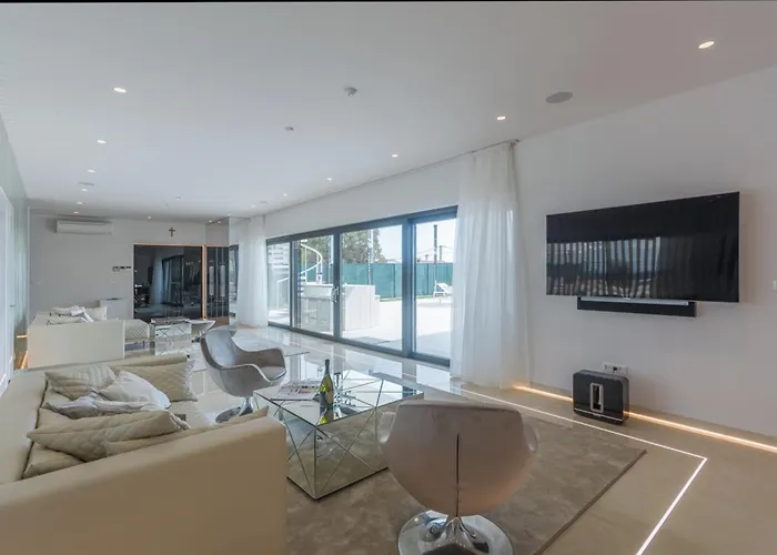 Villa Gabrijela For 10 People Near Novigrad With 66 M2 Heated Pool And Sea View Kaštelir